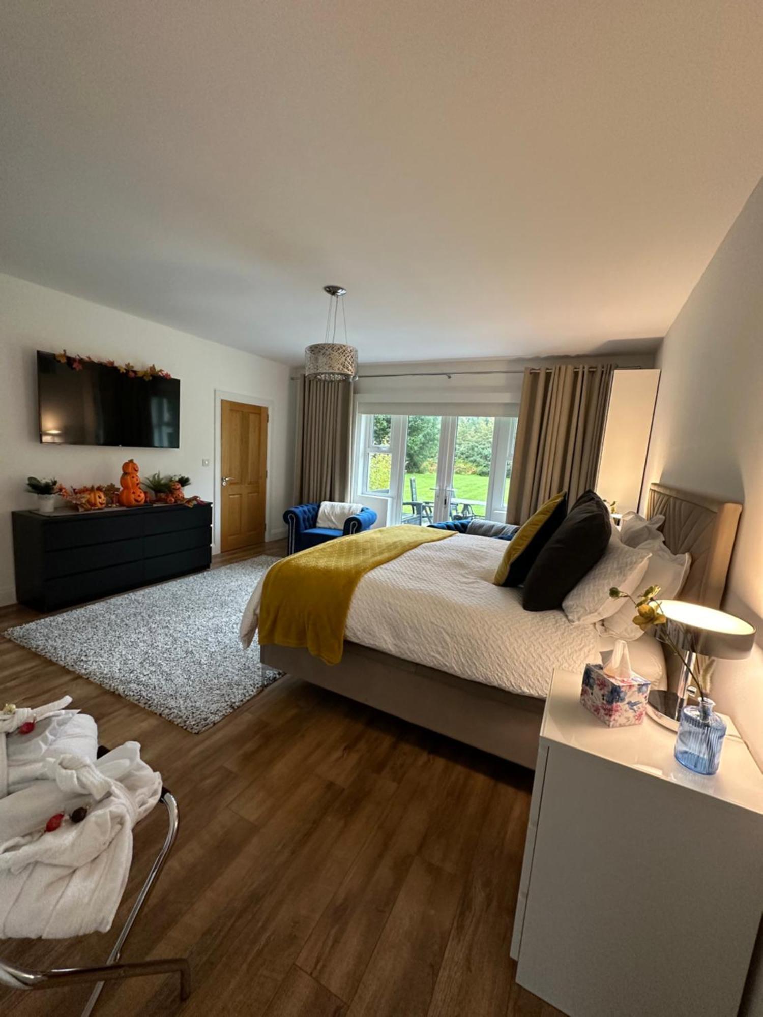 Forest Path Luxury Studio Apartment With Large Bedroom Bathroom And Sauna Sleeps Up To 4 Ballynahinch Ngoại thất bức ảnh